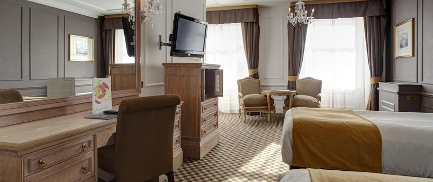 Thistle Hyde Park Deluxe Twin Room Thistle Hyde Park Deluxe Twin Room